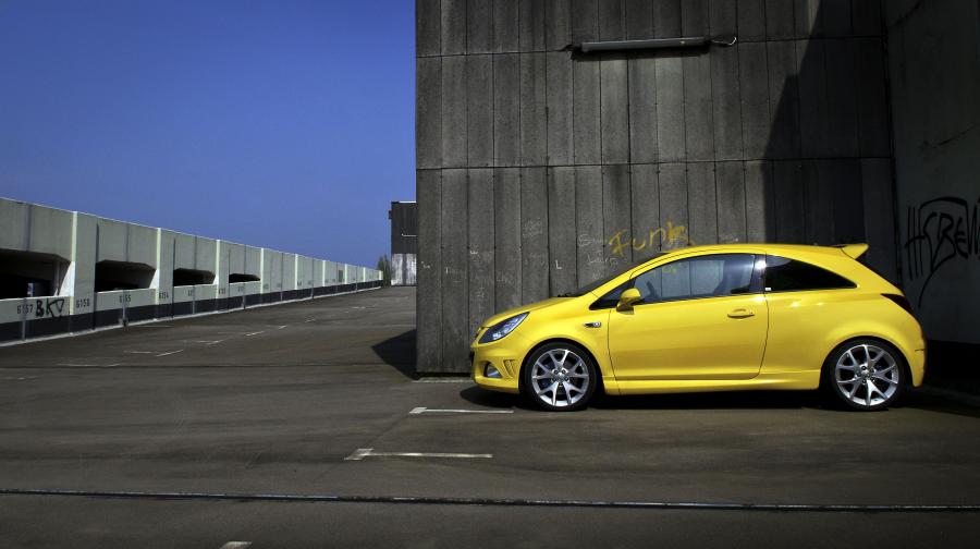  Opel Corsa OPC 2010 года  (фото 6 из 25)